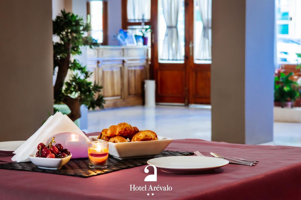 Hotel Arevalo كوينكا المظهر الخارجي الصورة